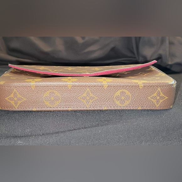 Louis Vuitton Felicie Monogram Pochette - Picture 10 of 15